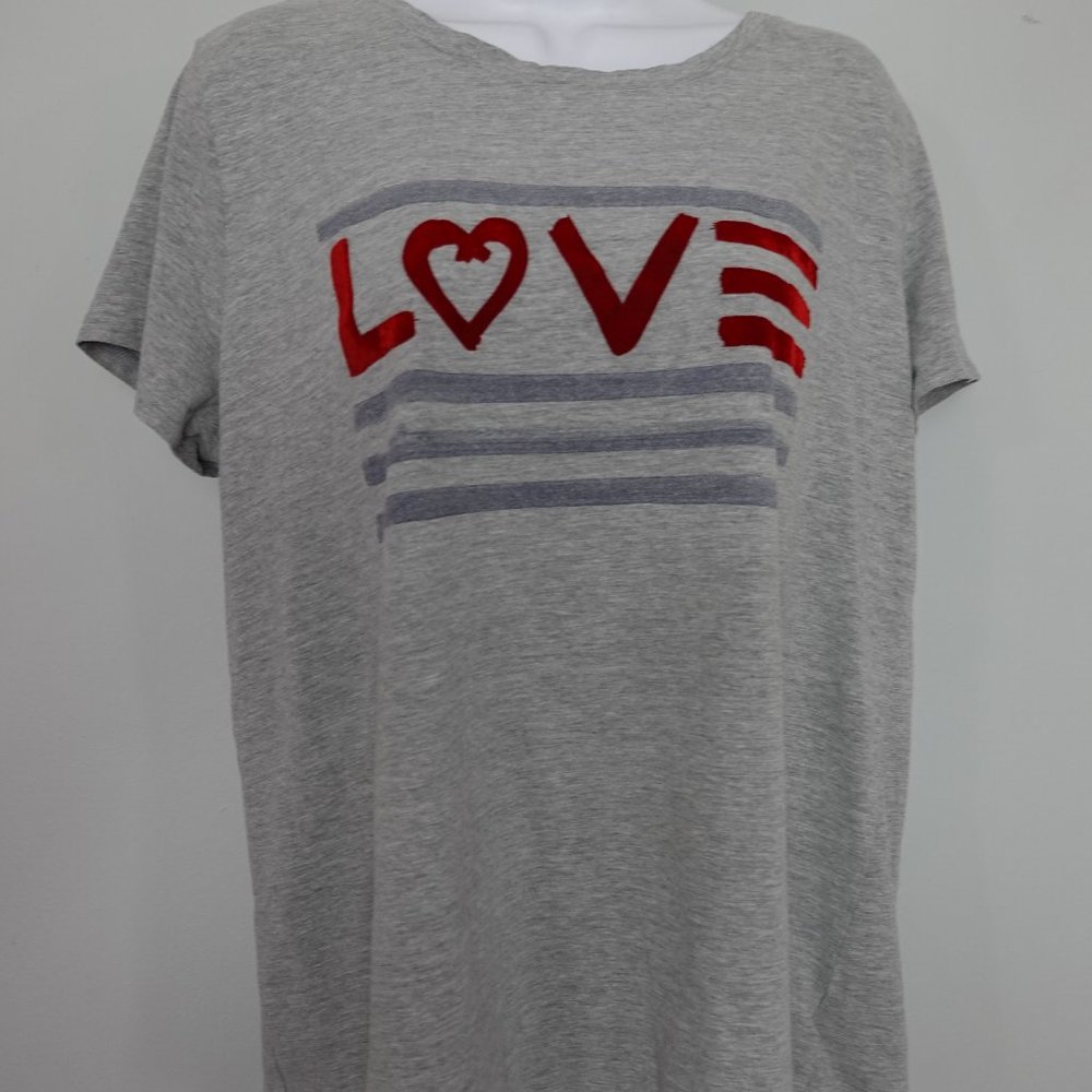Gray love t-shirt